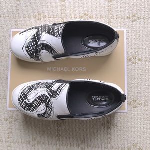 Michael Kors fashion leather slip-on sneaker